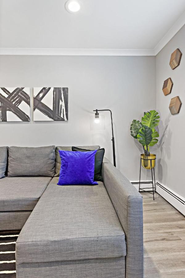 Sophisticated Studio Apartment With Modern Kitchen - Oakdale Od2 Rep Chicago Exteriér fotografie